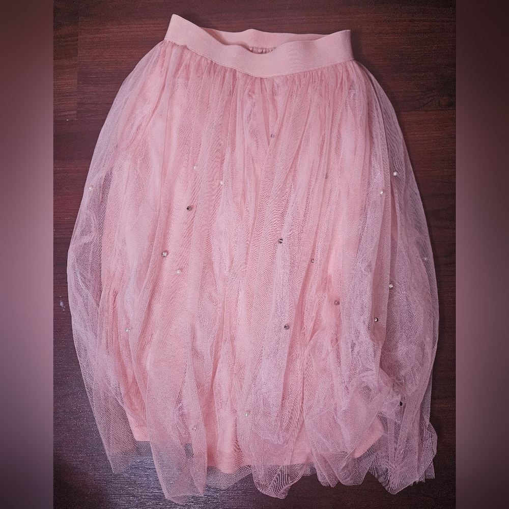 NWOT Boohoo Pink Tulle Skirt Embellished W Gemstones And Pearls Size US 4